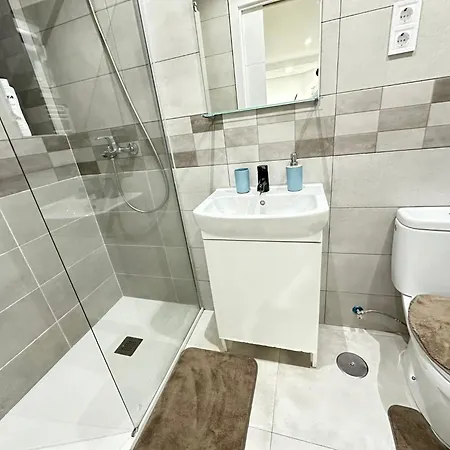 Apartamento Estudio Con Bano Privado En El Centro De Madrid Exterior photo